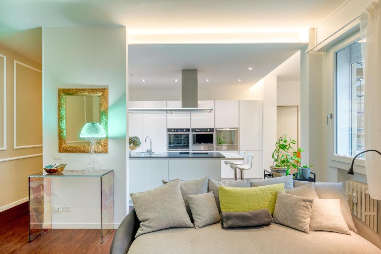 Galleria Eremitani Exclusive Elegant Apartment ปาโดวา ภายนอก รูปภาพ