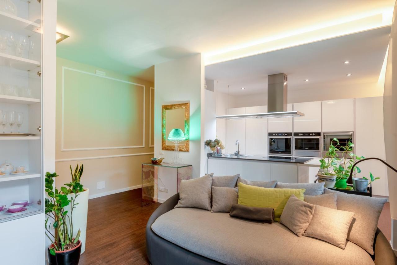 Galleria Eremitani Exclusive Elegant Apartment ปาโดวา ภายนอก รูปภาพ