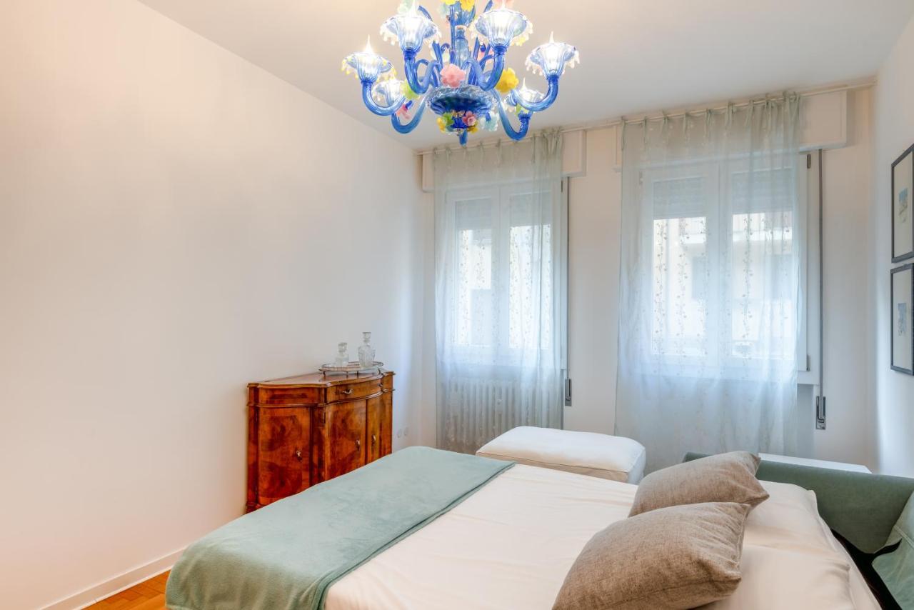 Galleria Eremitani Exclusive Elegant Apartment ปาโดวา ภายนอก รูปภาพ